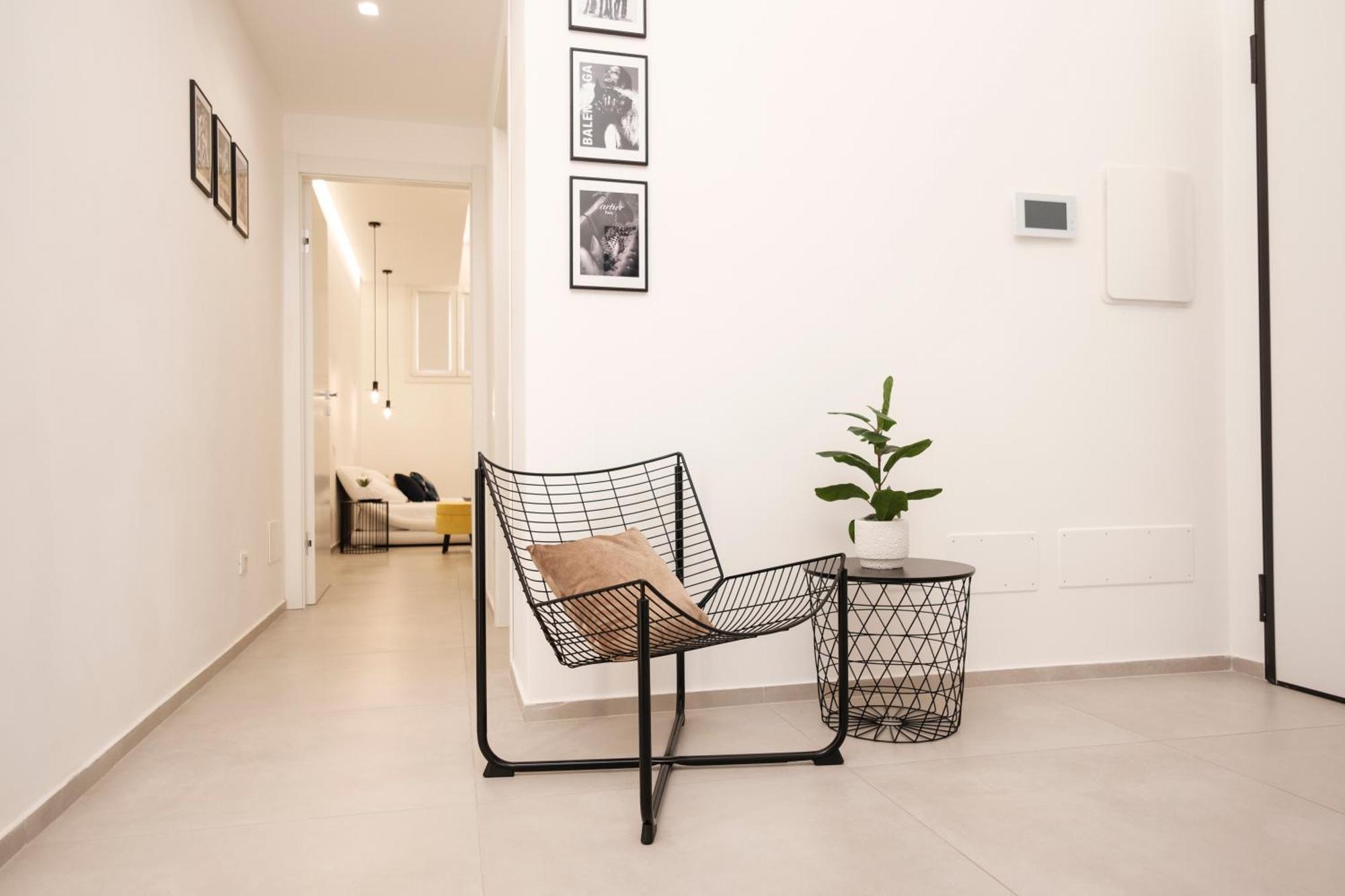 Pepoli Deluxe - Exclusive Apartment - Free Parking Trapani Buitenkant foto